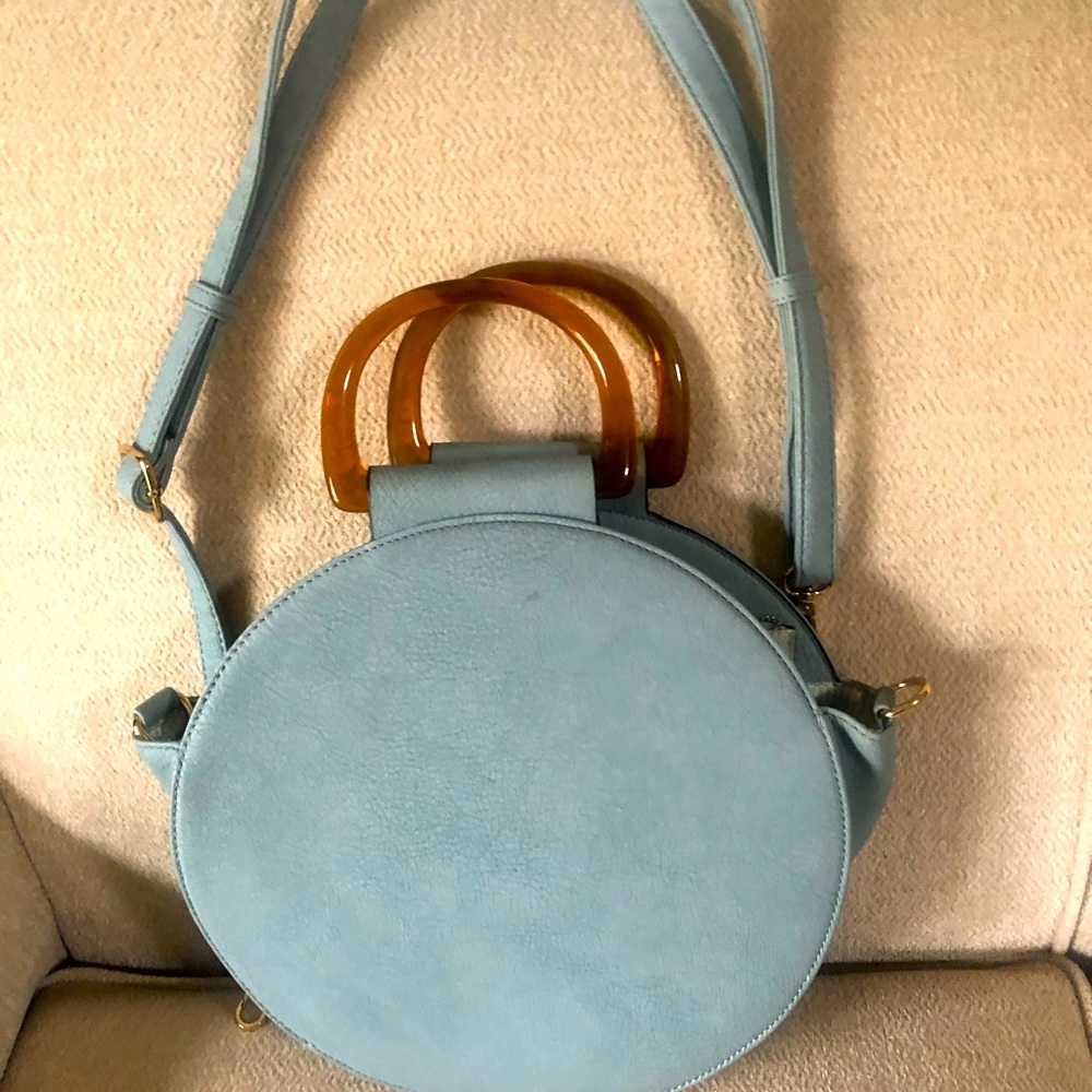 Fun bag to carry.